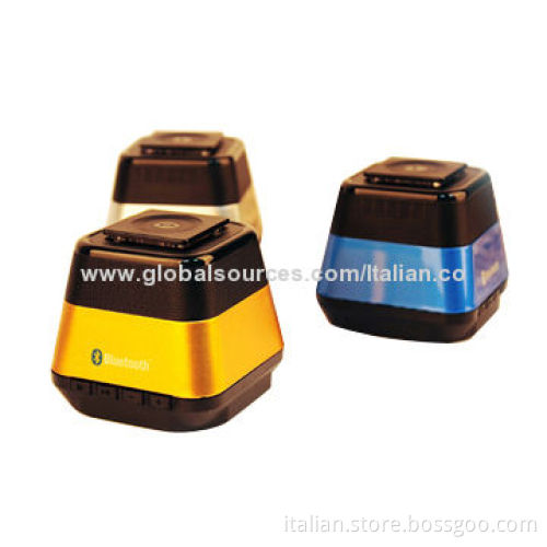 Super bass hands-free Bluetooth speaker with FM radio mini speaker supports TF card